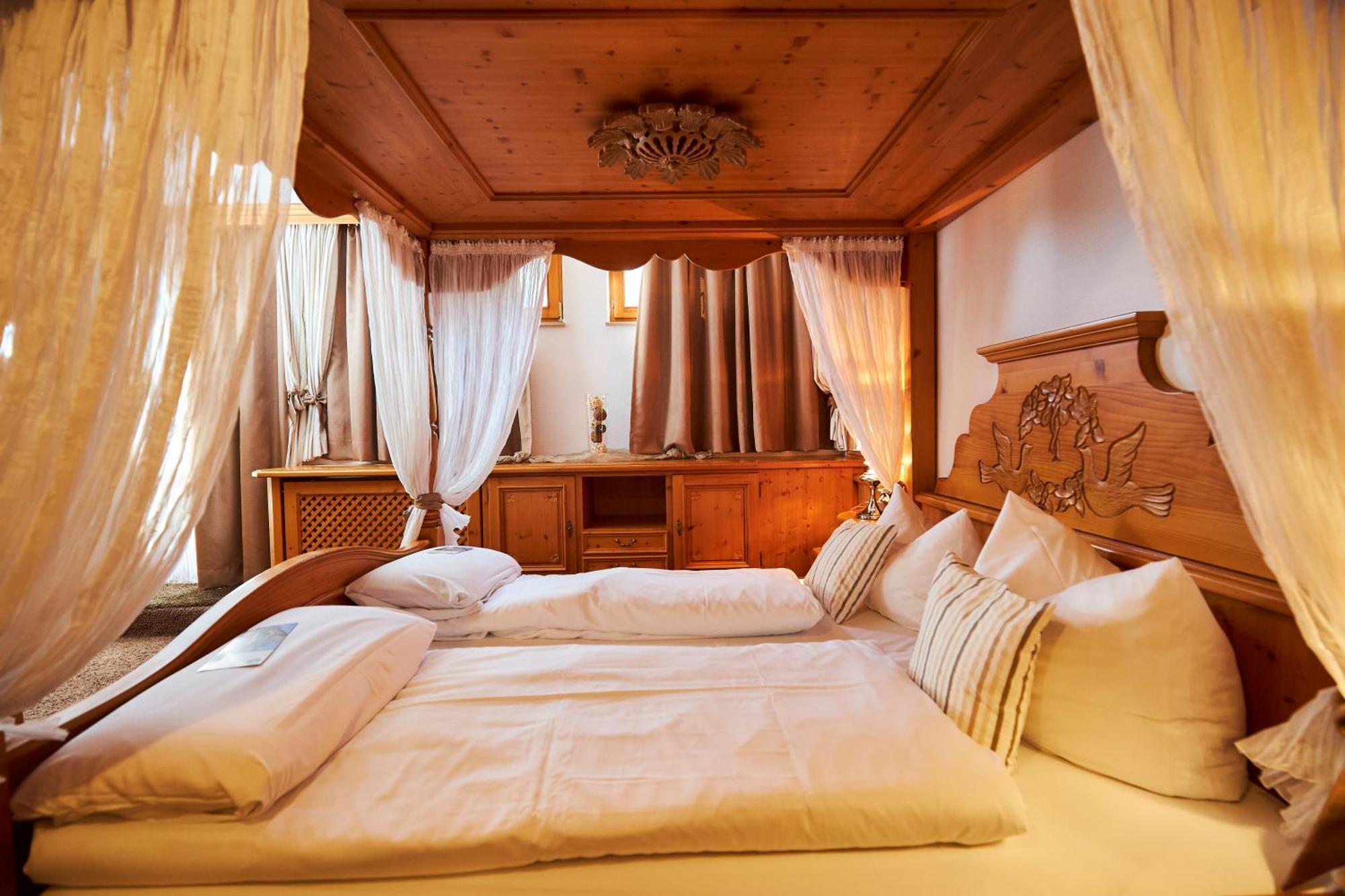 Flair Hotel Vier Jahreszeiten Bad Urach Ngoại thất bức ảnh