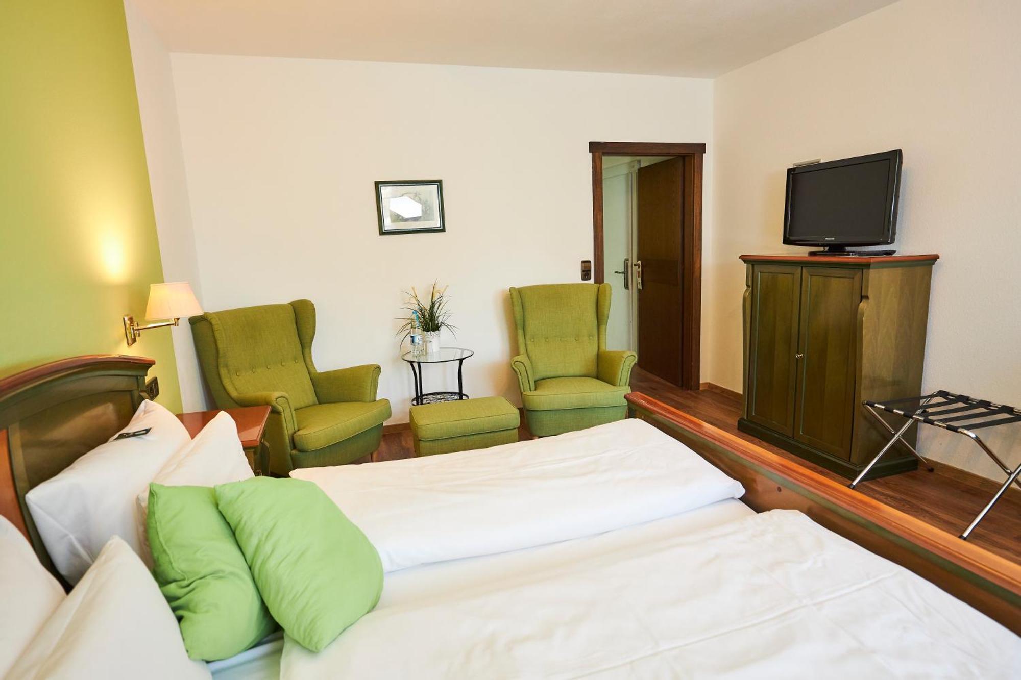 Flair Hotel Vier Jahreszeiten Bad Urach Ngoại thất bức ảnh
