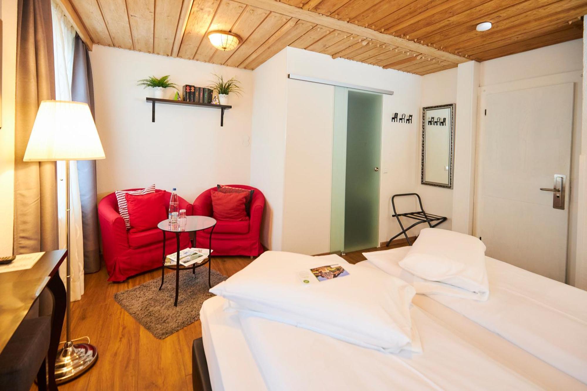 Flair Hotel Vier Jahreszeiten Bad Urach Ngoại thất bức ảnh