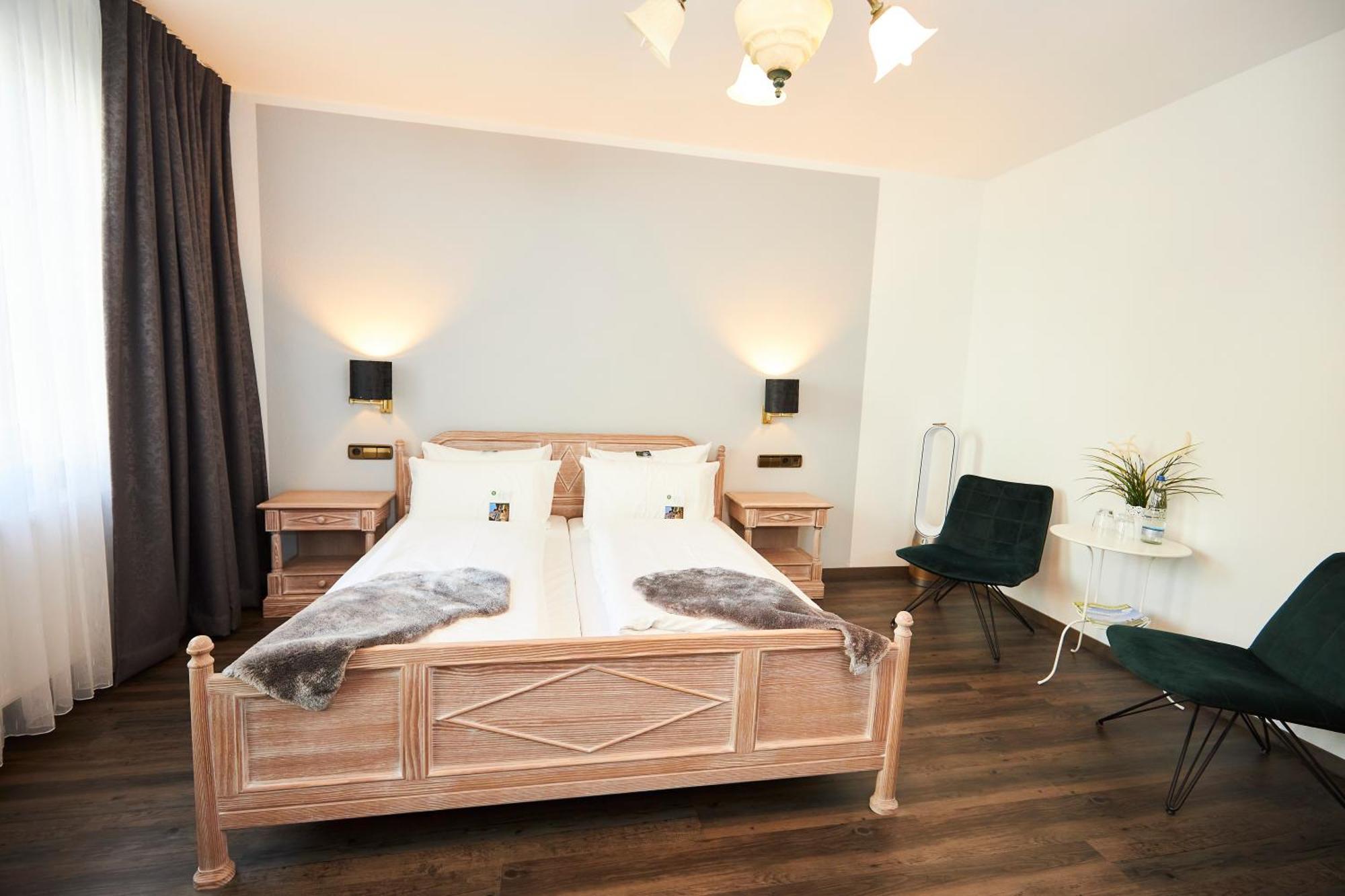 Flair Hotel Vier Jahreszeiten Bad Urach Ngoại thất bức ảnh