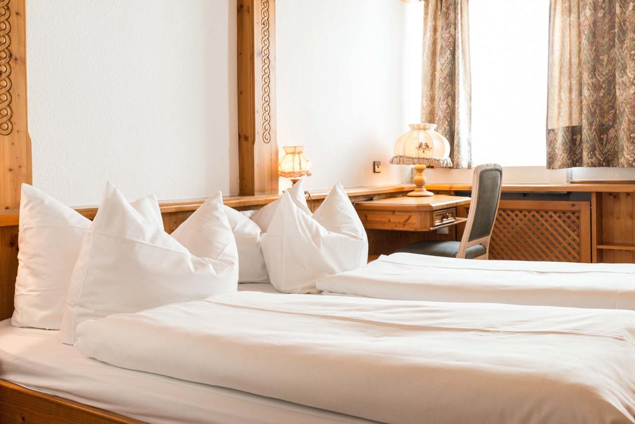Flair Hotel Vier Jahreszeiten Bad Urach Ngoại thất bức ảnh